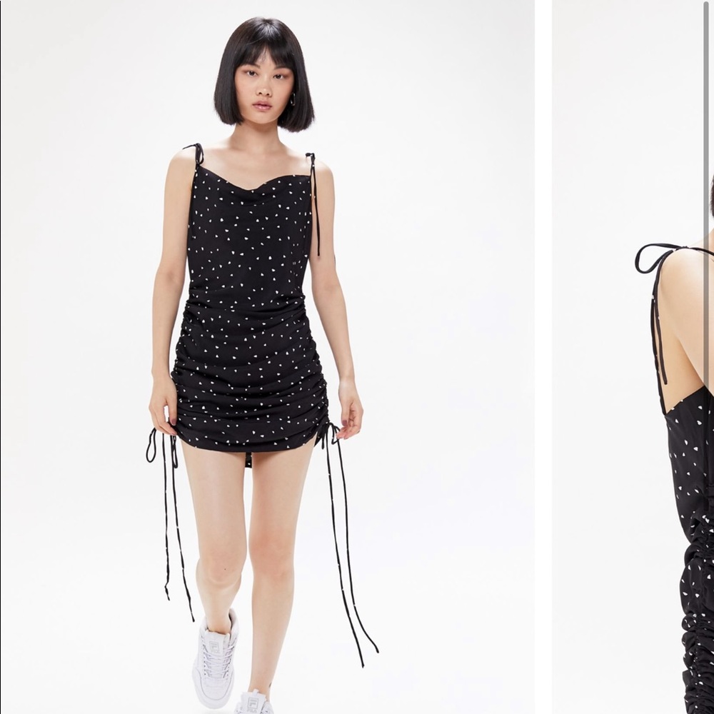 Lioness string along satin clinched dress